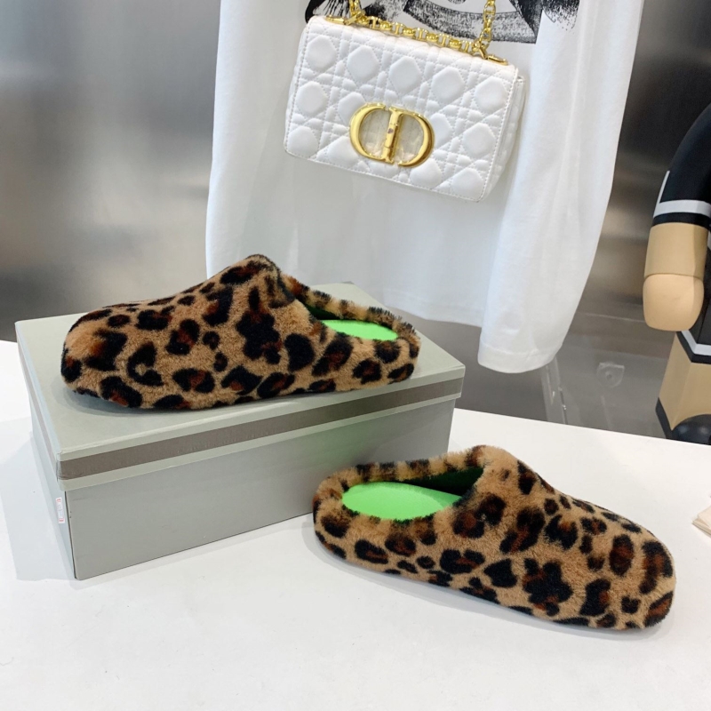 Other Slippers
